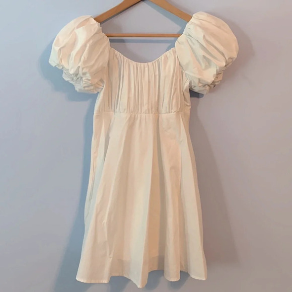 Abercrombie & Fitch size medium petite white puff sleeve babydoll mini dress - Picture 2 of 9